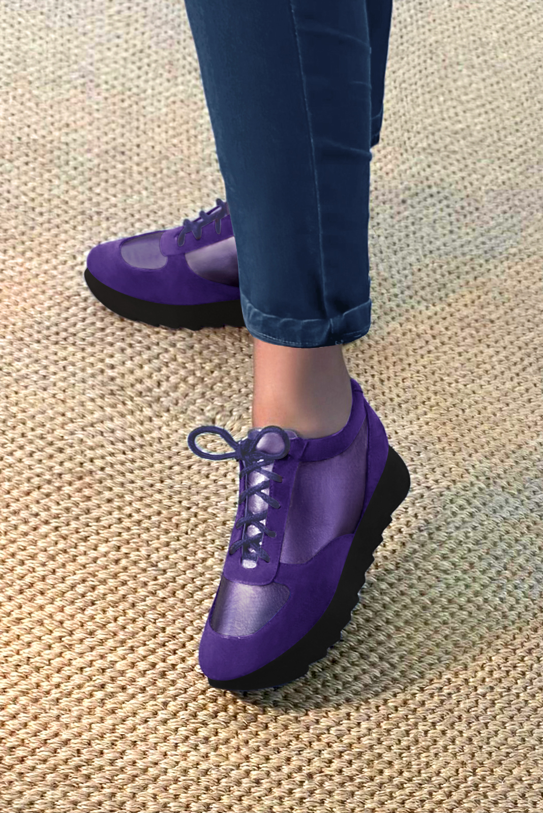 Violet purple women's one-tone elegant sneakers. Round toe. Low rubber soles. Worn view - Florence KOOIJMAN